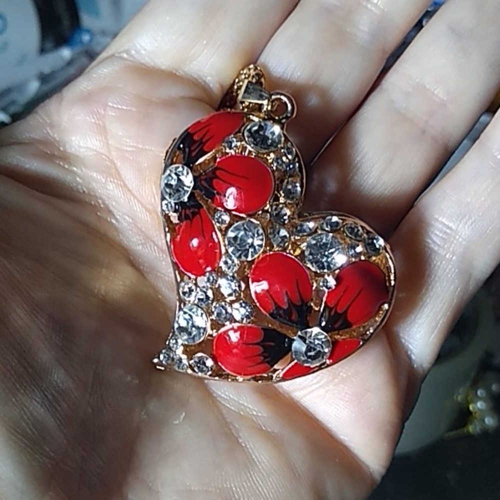 Crystal Heart with Red Flowers Pendant Necklace